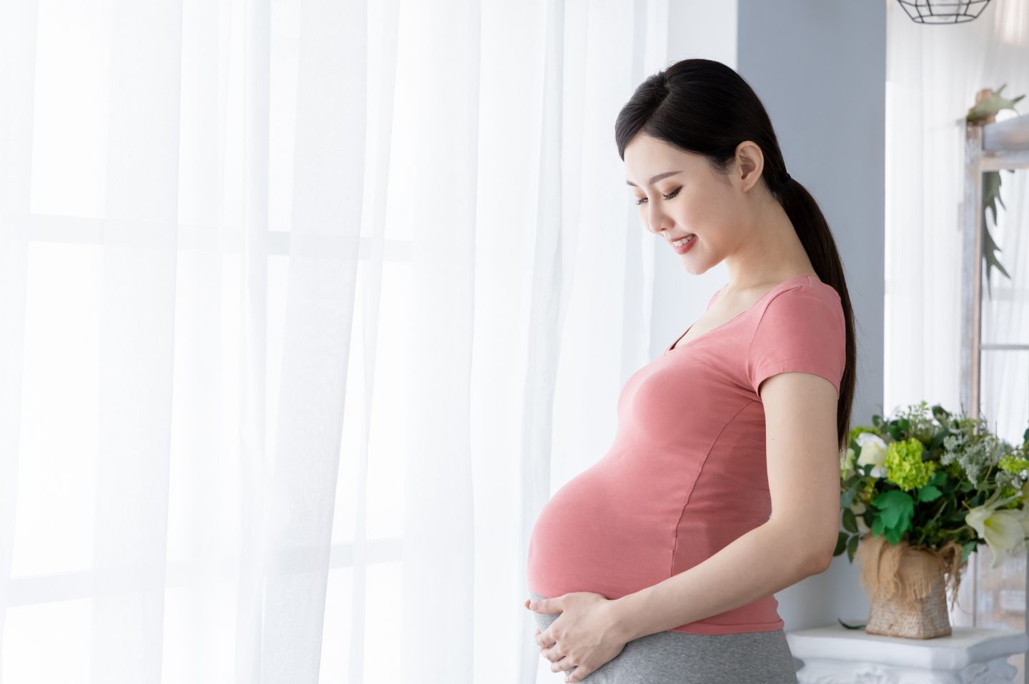 Prenatal chiropractic consultation at The Kingdom Chiropractic of Fishers