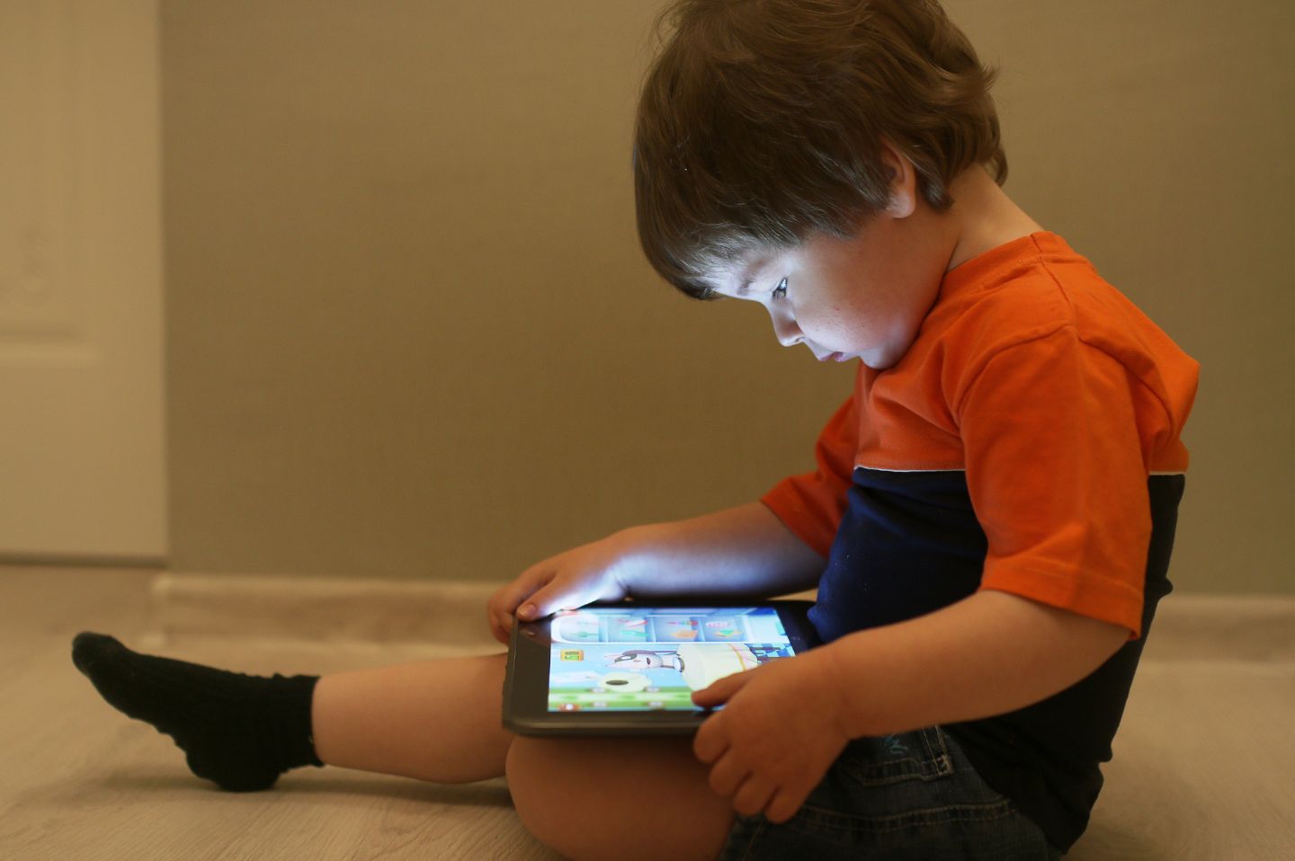 Tech Neck: Tips for Healthy Screen Habits in the Digital Age